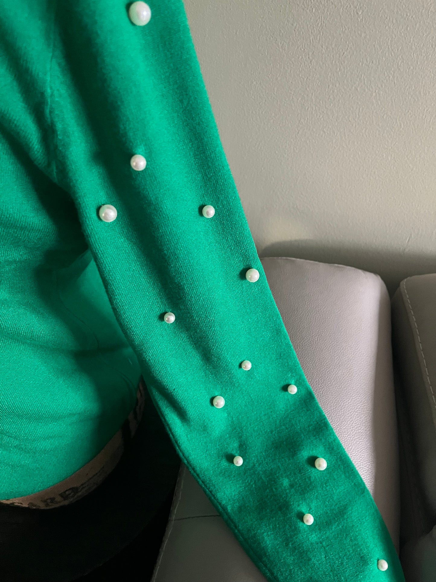 NAUW Pearl sweater