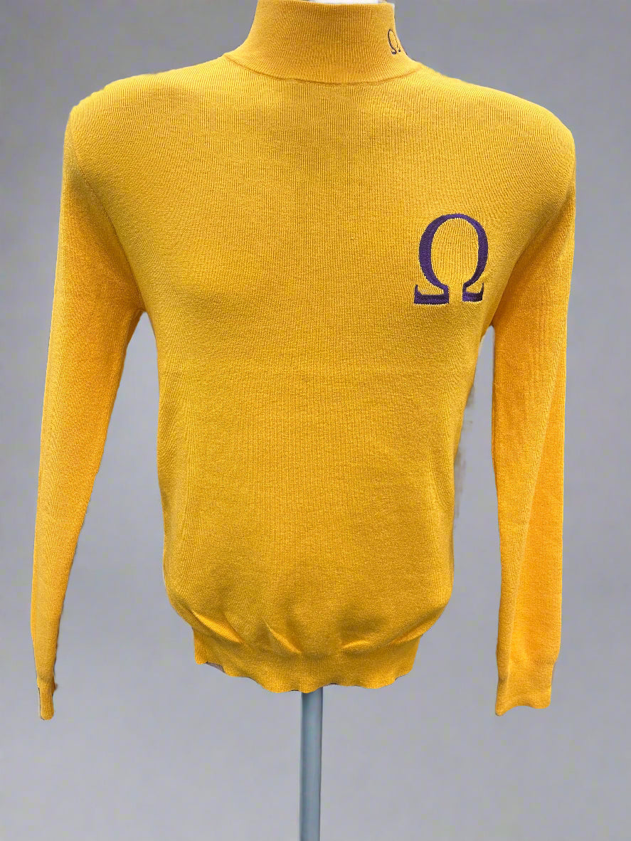 The Que Old Gold Turtleneck is a super soft men’s sweater designed for comfort and style. It pairs perfectly with jeans for a casual look and is thin enough to layer under a suit jacket. A versatile staple for any Omega man.